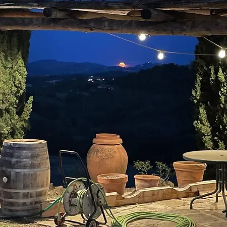 Luxury Tuscan Farm Stay, 1 Bedroom With A Pool * Anghiari