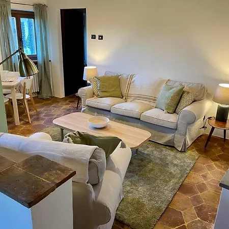 Apartment Luxury Tuscan Farm Stay, 1 Bedroom With A Pool